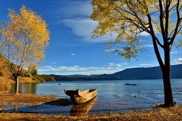 Lugu_Lake