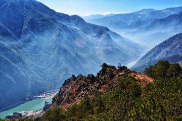 Tiger_Leaping_Gorge_hiking