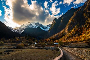 Yubeng_Village_hiking_03