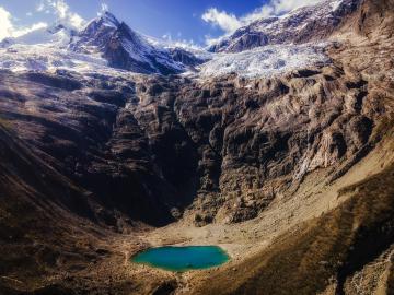Yubeng_Village_hiking_Glacier_Lake