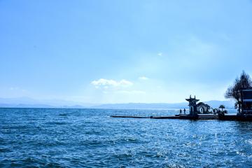 Erhai_Lake_Dali_Yunnan_China_01