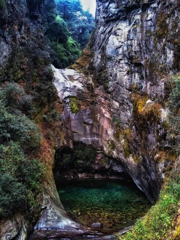 Mount_Cangshan_Dali_Yunnan_China_01
