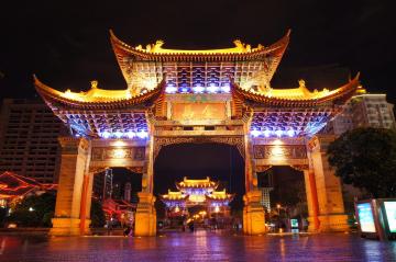 Golden_Horse_Green_Rooster_Gate