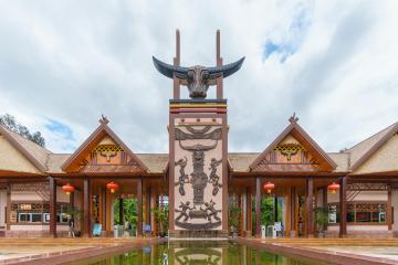 Mengsuo_Longtan_Lake_Yunnan_China_01