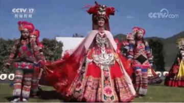 Yi_Clothing_Competition_Festival_Yunnan_China_05